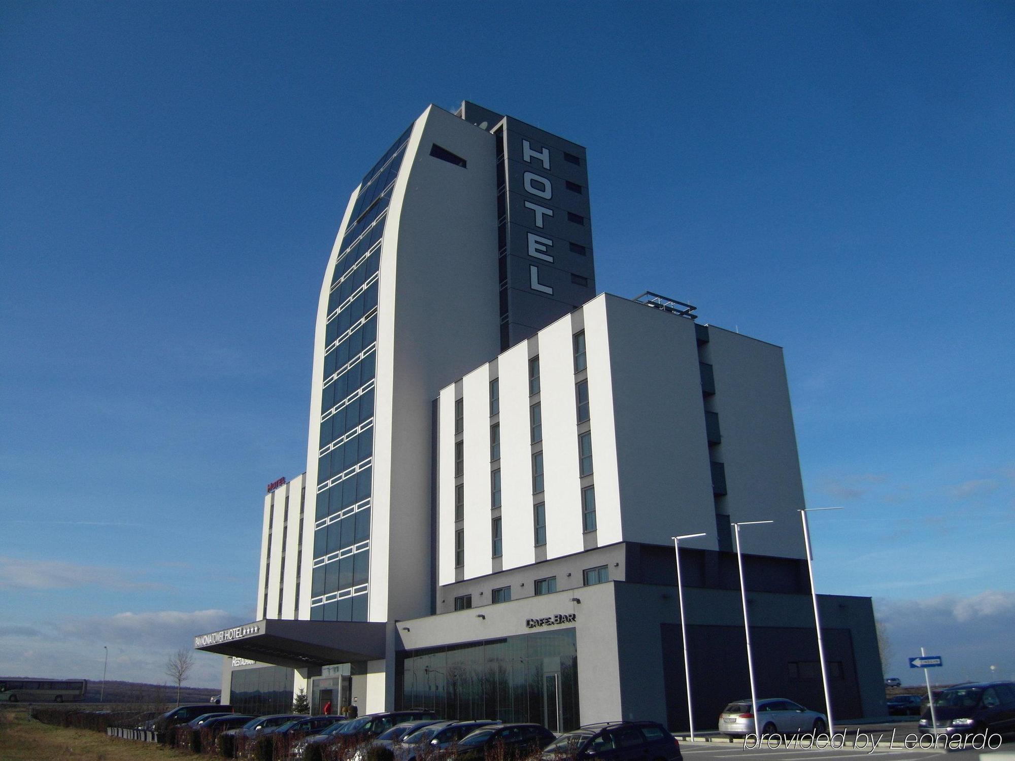 Pannonia Tower Hotel Parndorf Exterior photo