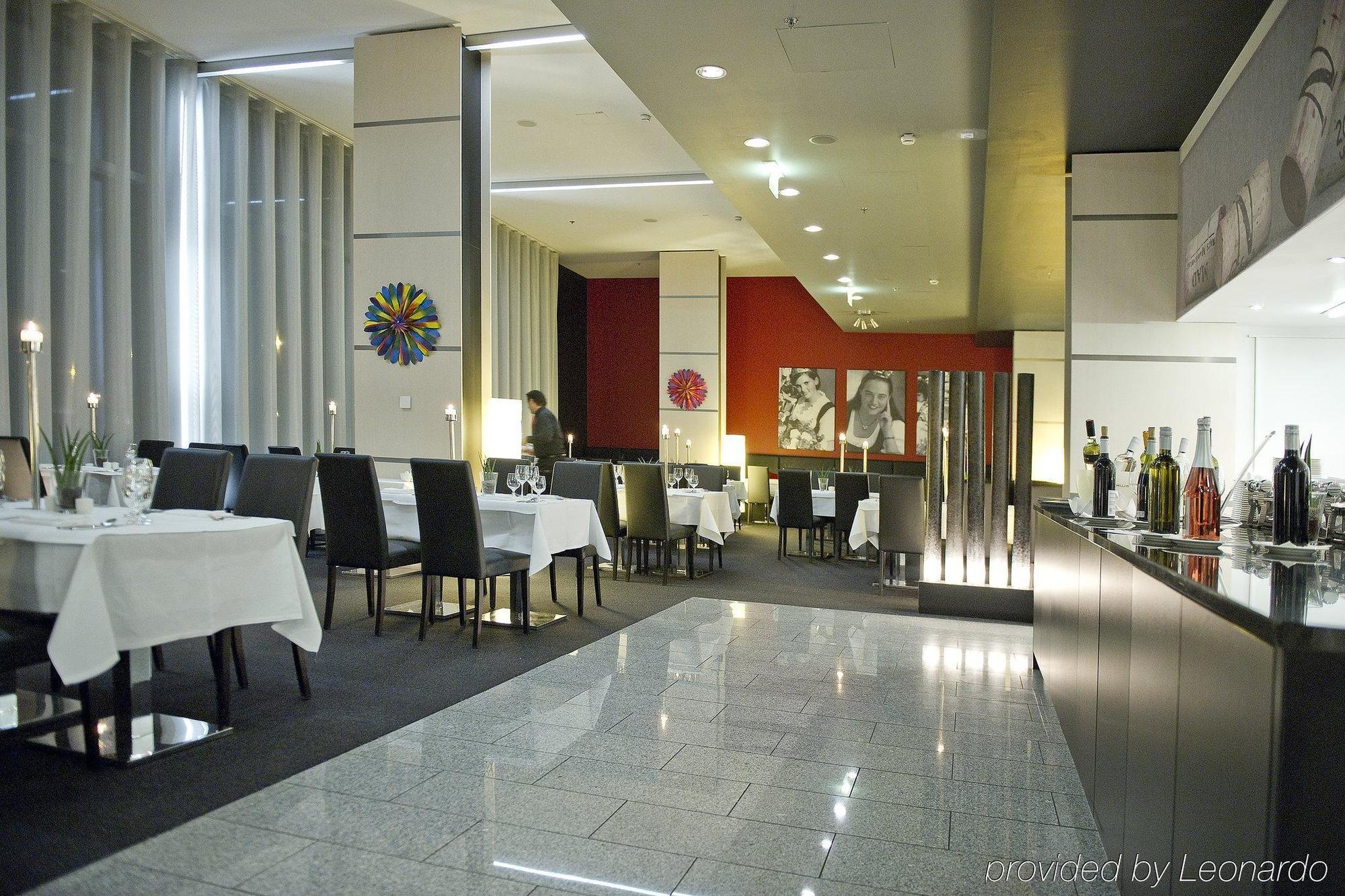 Pannonia Tower Hotel Parndorf Exterior photo